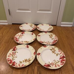 Set of 6 222 Fifth Summer Botanical Lutece Fleur Rouge Scalloped Rim 11"